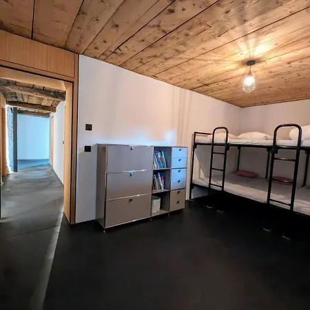 Historisches Stallhaus In Lumbrein Mit Kamin, Bergblick, Ski & Familie