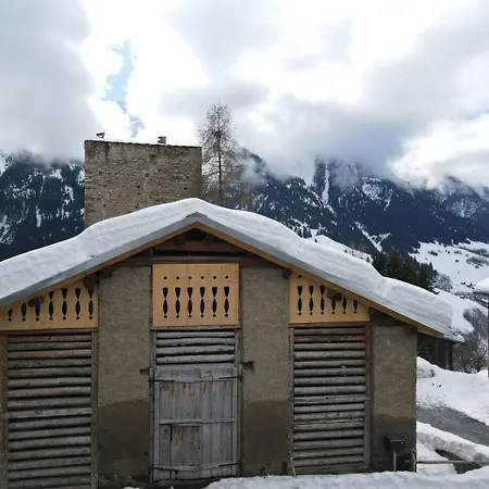 Historisches Stallhaus In Lumbrein Mit Kamin, Bergblick, Ski & Familie Apartament *