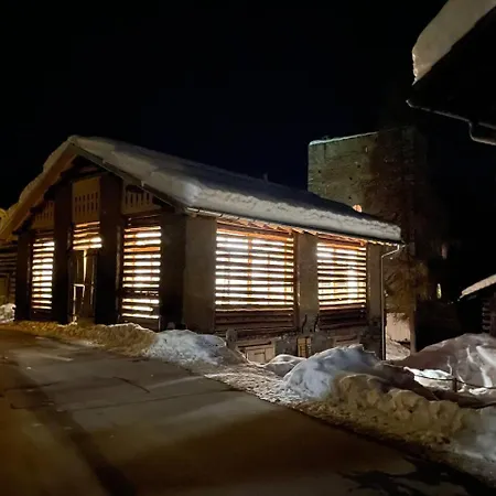 Apartament Historisches Stallhaus In Lumbrein Mit Kamin, Bergblick, Ski & Familie Lumbrein